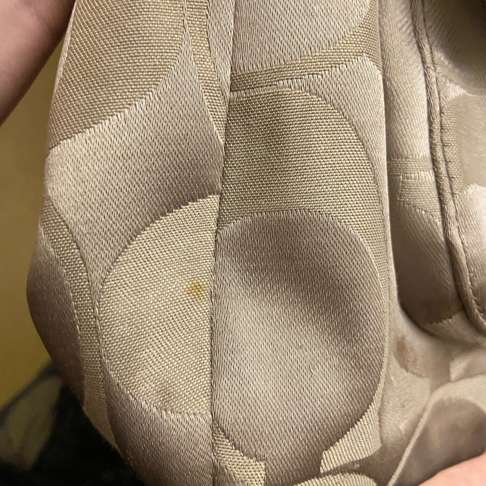 Coach purse-great shape and tons of pockets! - Picture 10 of 10